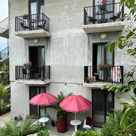 Family Hotel Our House Tsikhisdziri Exterior foto