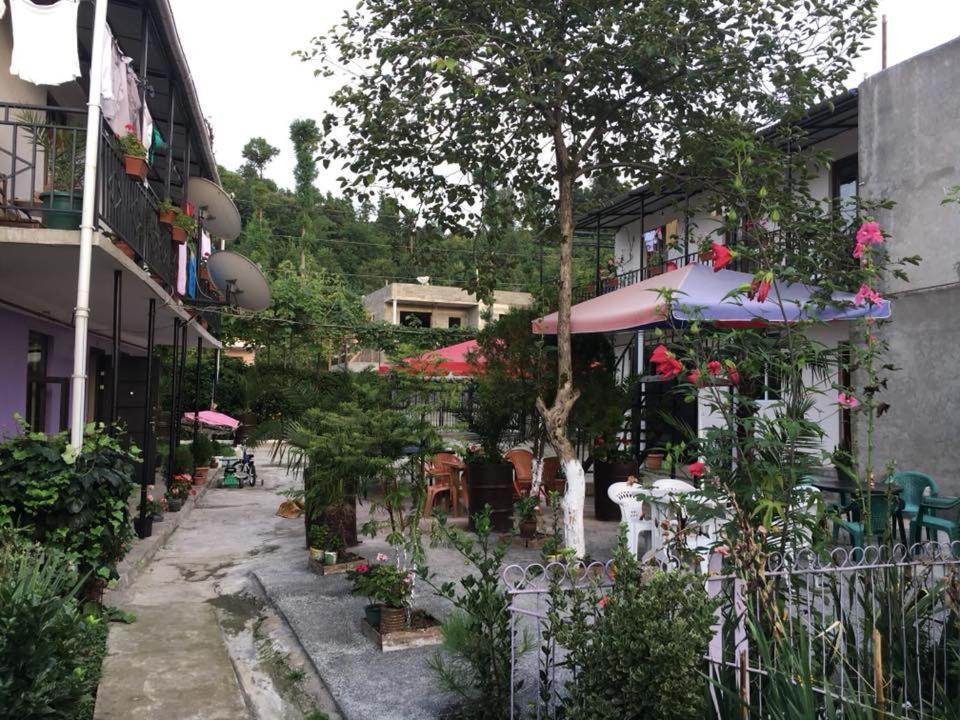 Family Hotel Our House Tsikhisdziri Exterior foto